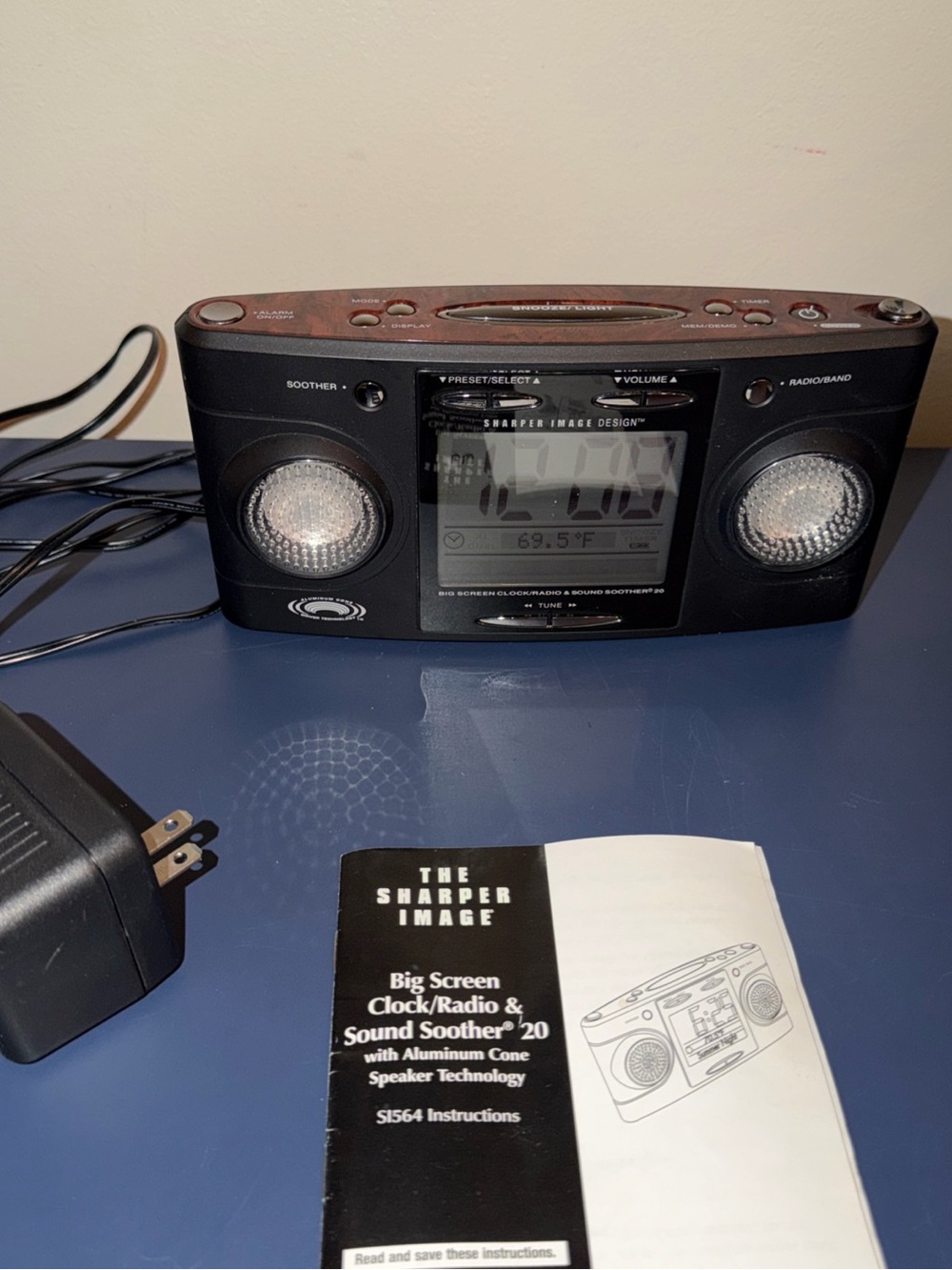 Sharper Image Big Screen Sound Soother 20 Radio Model SI564 Digital Display